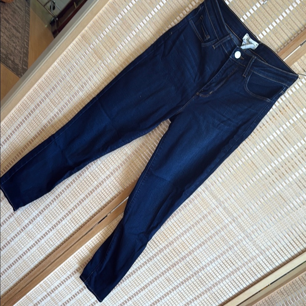 L'AGENCE Blue Ankle Cropped Jeans